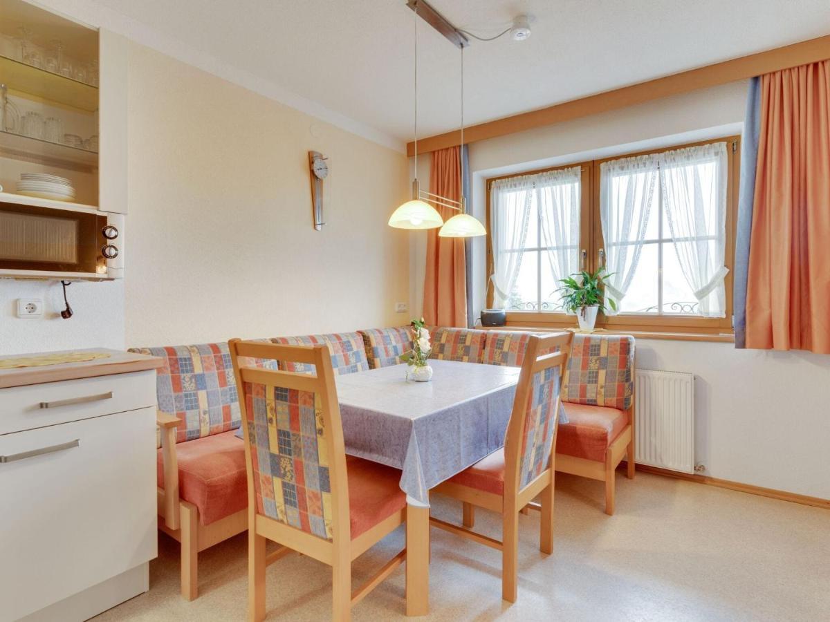 Quaint Apartment In Hainzenberg Near Horbergbahn Εξωτερικό φωτογραφία