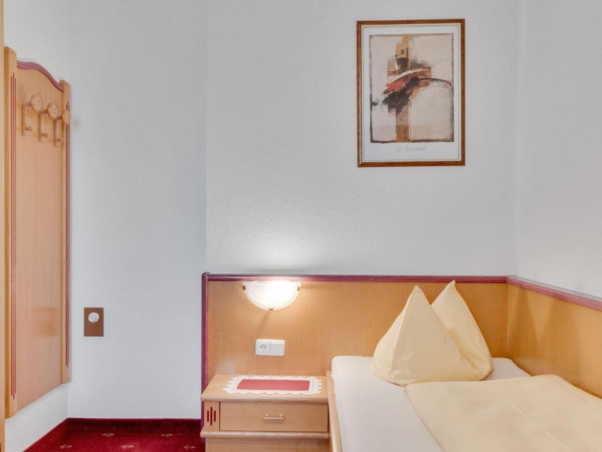 Quaint Apartment In Hainzenberg Near Horbergbahn Εξωτερικό φωτογραφία
